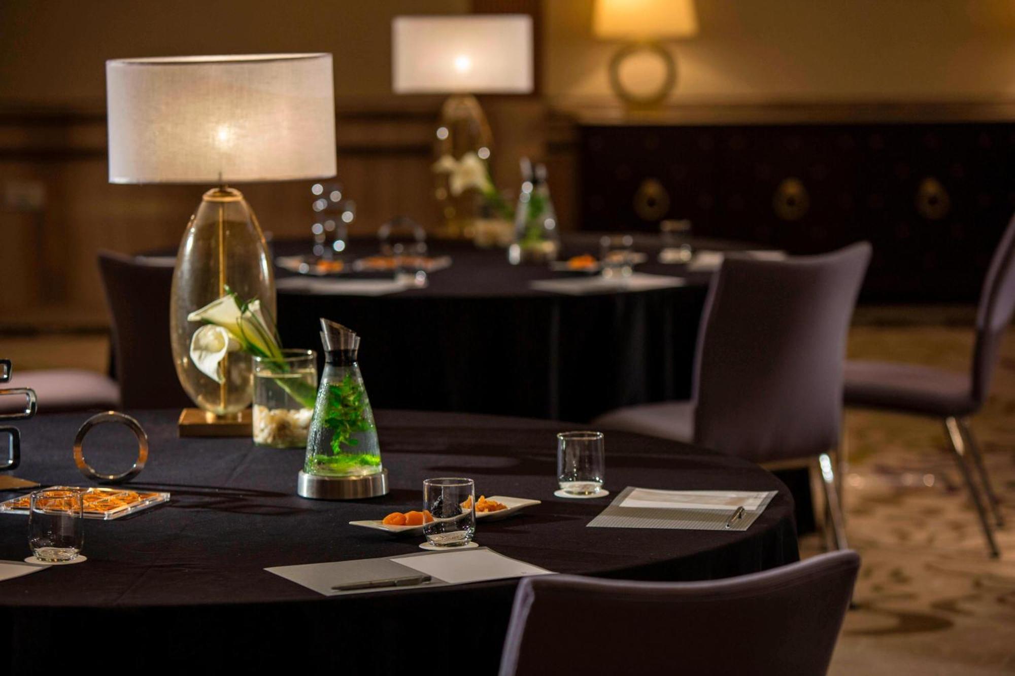 Renaissance Cairo Mirage City Hotel Esterno foto The Westin Meeting Room