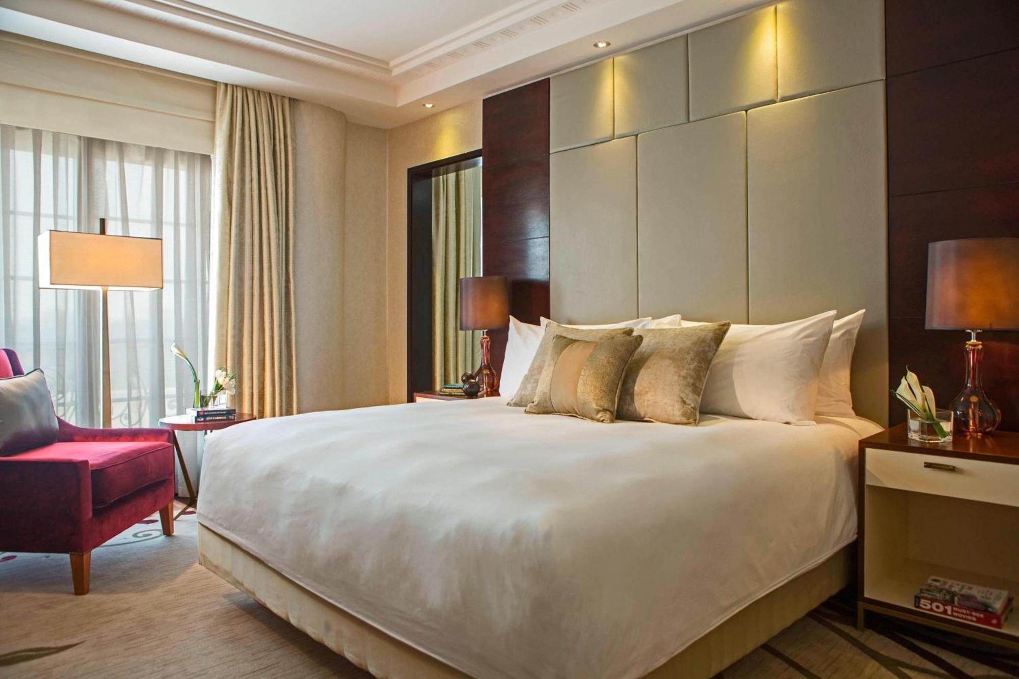 Renaissance Cairo Mirage City Hotel Esterno foto