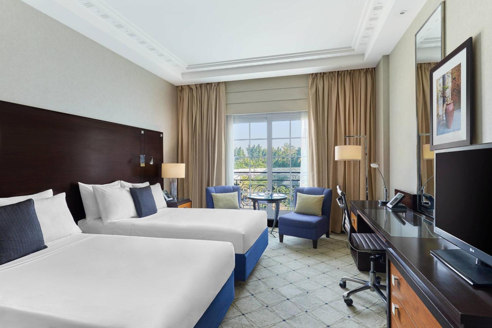 Renaissance Cairo Mirage City Hotel Esterno foto